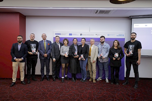 Asociacioni i Gazetarëve të Kosovës i ndanë Çmimet Vjetore në Gazetari për vitin 2022